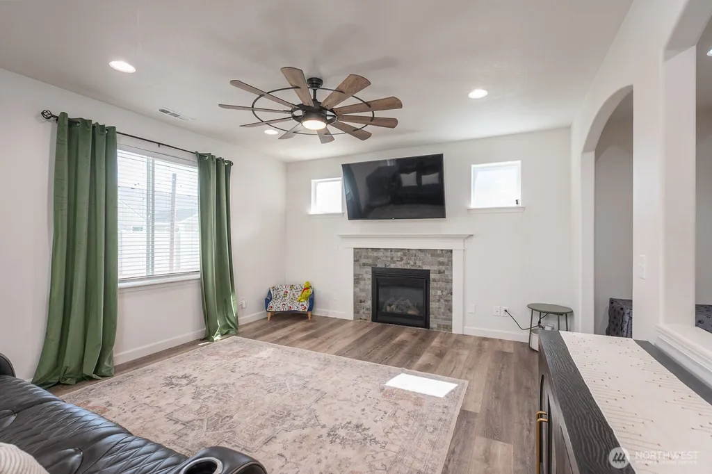 4211 W Heaverlo Drive Moses Lake WA 98837