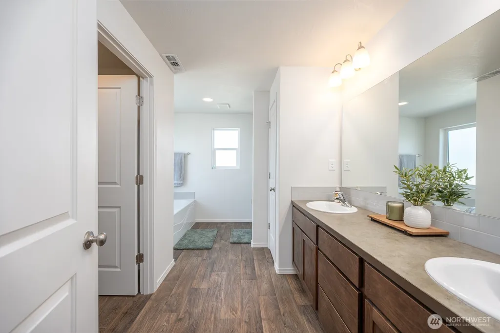 4211 W Heaverlo Drive Moses Lake WA 98837