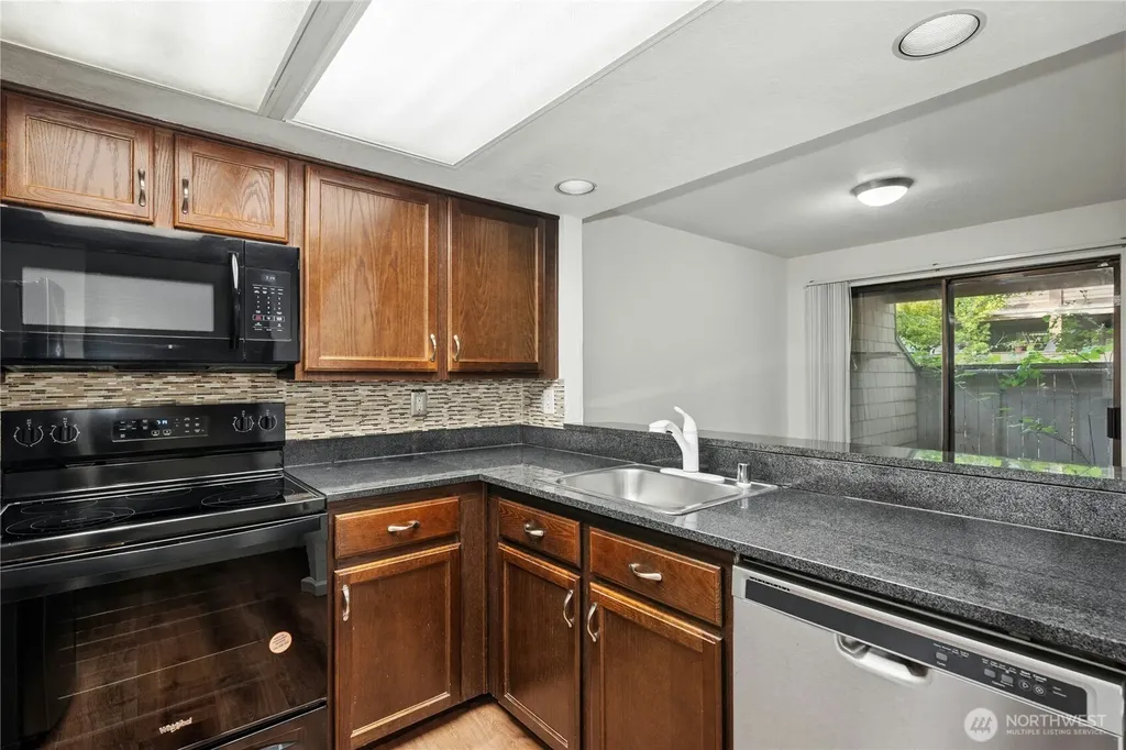 709 143rd Avenue NE Bellevue WA 98007