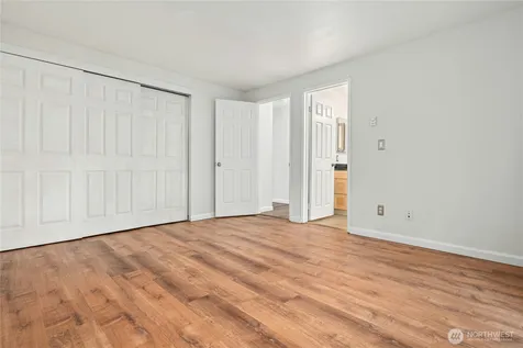 709 143rd Avenue NE Bellevue WA 98007