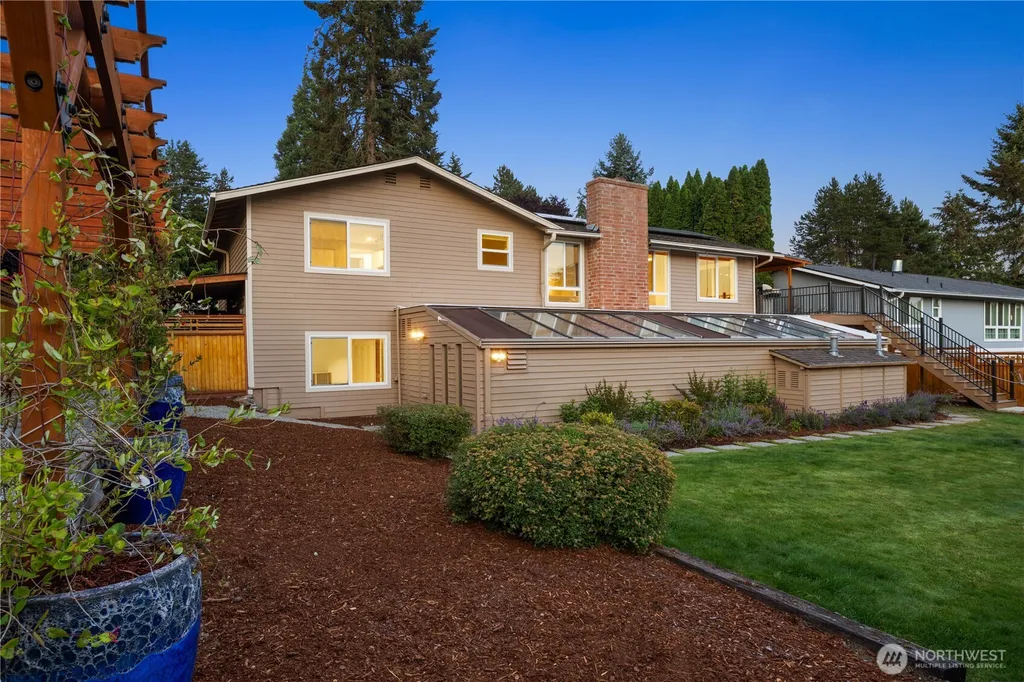 13730 SE 23rd Lane Bellevue WA 98005