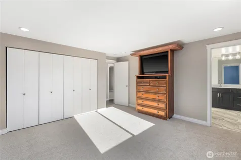13730 SE 23rd Lane Bellevue WA 98005