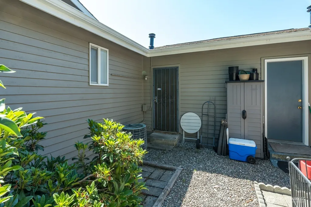 2901 Club Court Mount Vernon WA 98273
