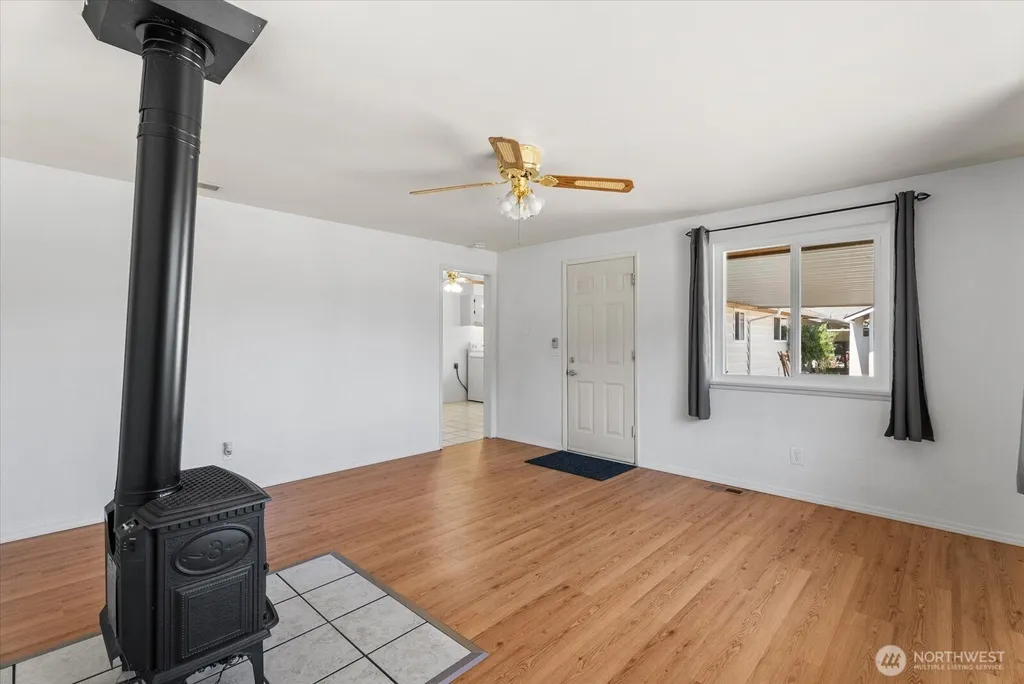 1718 G Street SE Auburn WA 98002
