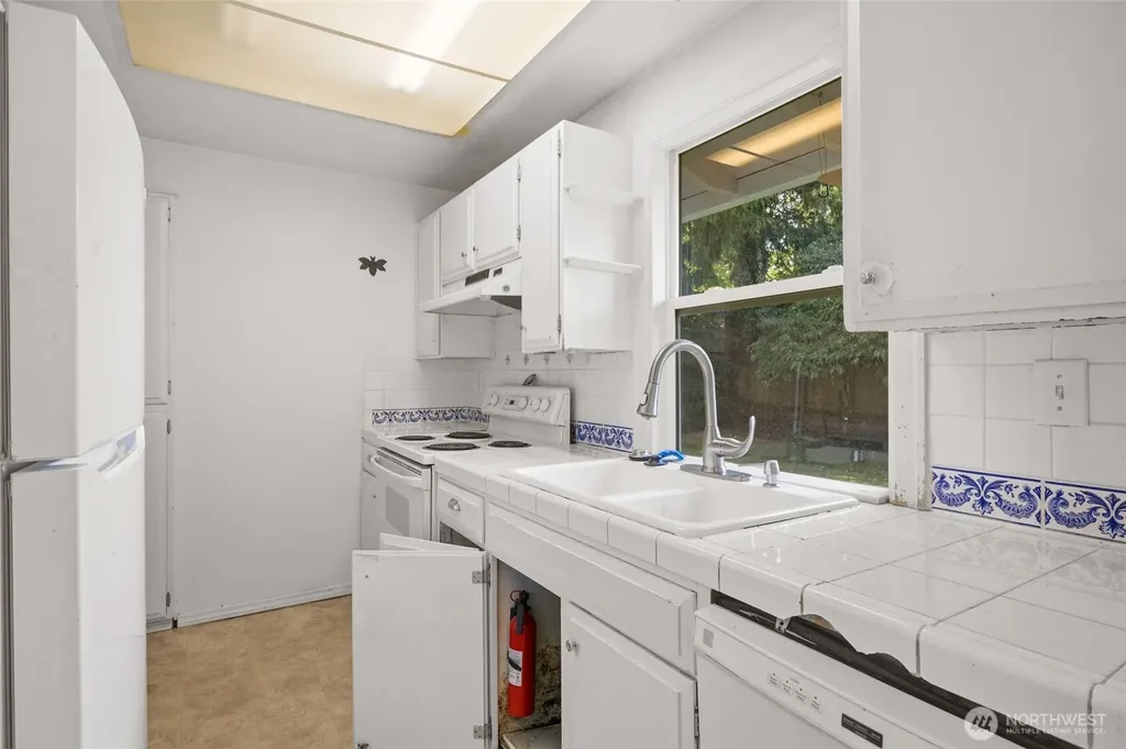 9220 NE 191st Street Bothell WA 98011