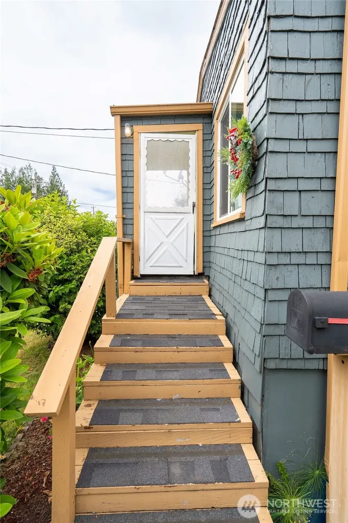 1604 W 1st Street Aberdeen WA 98520