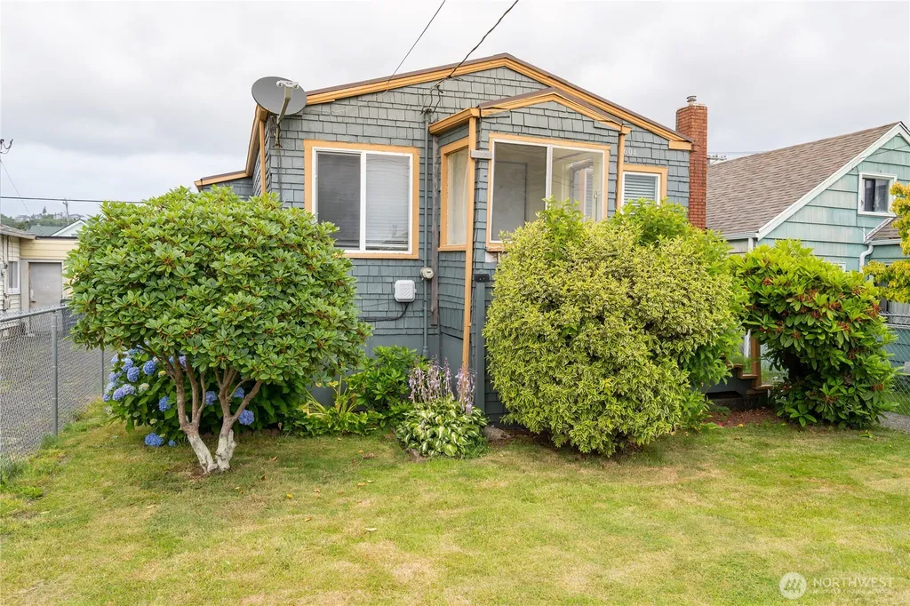 1604 W 1st Street Aberdeen WA 98520