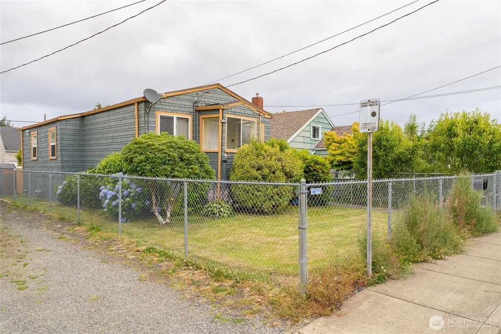 1604 W 1st Street Aberdeen WA 98520