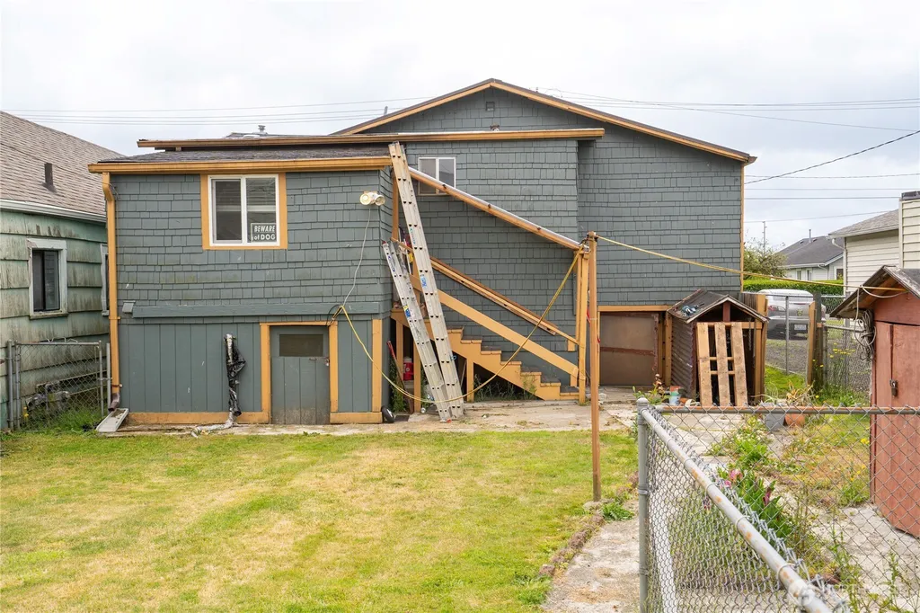 1604 W 1st Street Aberdeen WA 98520