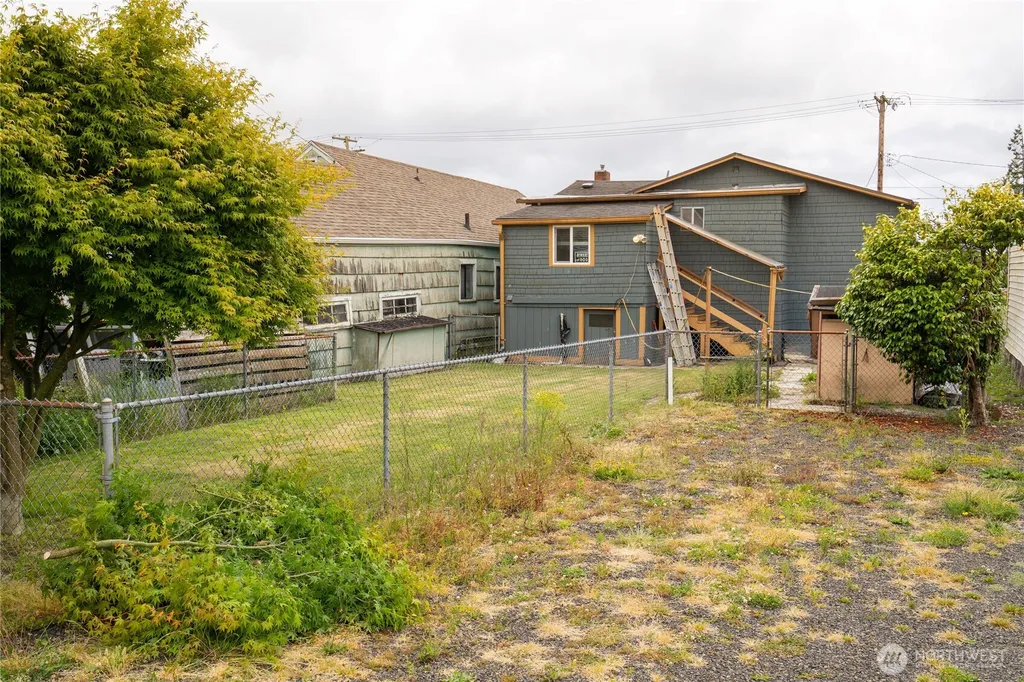 1604 W 1st Street Aberdeen WA 98520