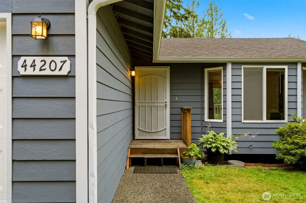 44207 Pine Road Gold Bar WA 98251