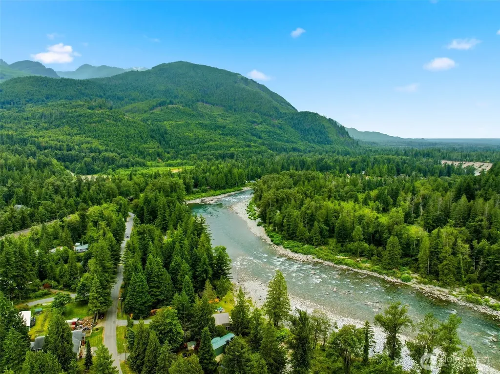 44207 Pine Road Gold Bar WA 98251
