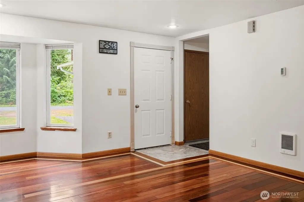 44207 Pine Road Gold Bar WA 98251