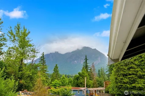 44207 Pine Road Gold Bar WA 98251