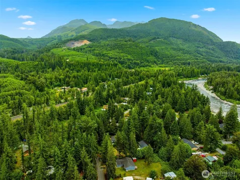 44207 Pine Road Gold Bar WA 98251