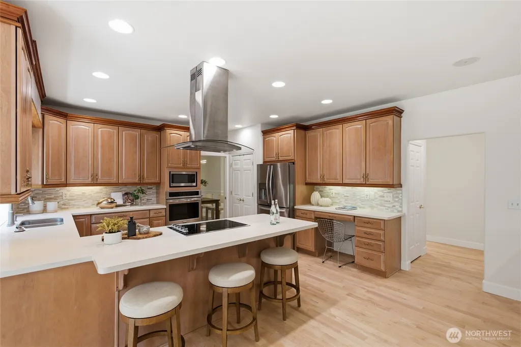5107 218th Avenue NE Redmond WA 98053