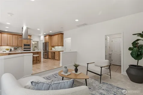 5107 218th Avenue NE Redmond WA 98053