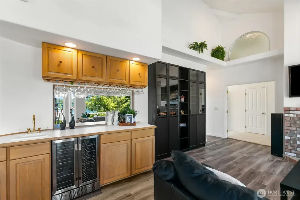 6074 Osprey Circle Bremerton WA 98312