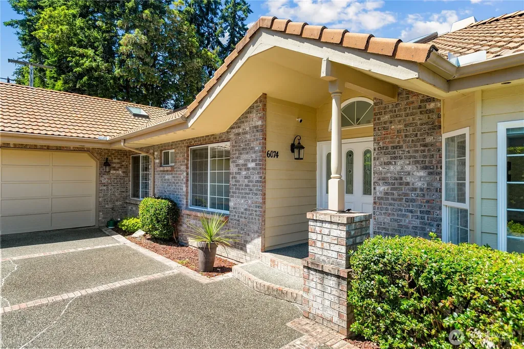6074 Osprey Circle Bremerton WA 98312