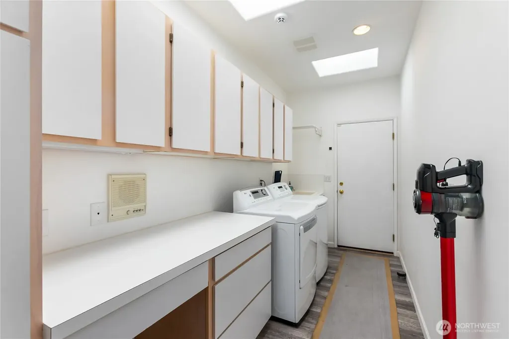 6074 Osprey Circle Bremerton WA 98312