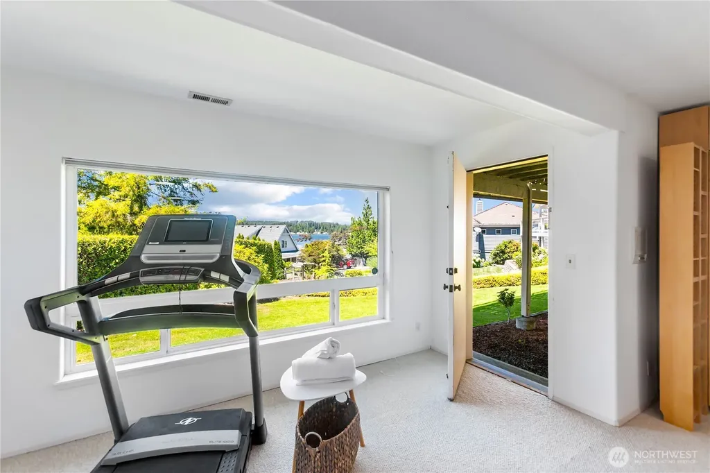 6074 Osprey Circle Bremerton WA 98312