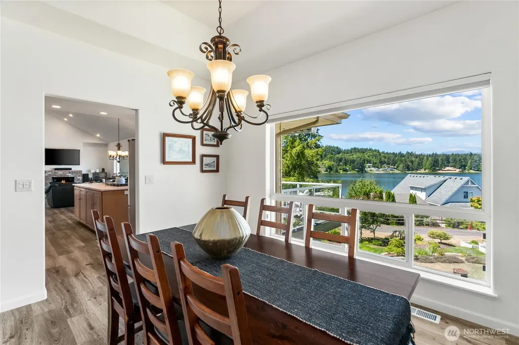6074 Osprey Circle Bremerton WA 98312