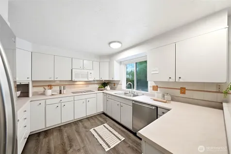 23029 61st Avenue SE Woodinville WA 98072