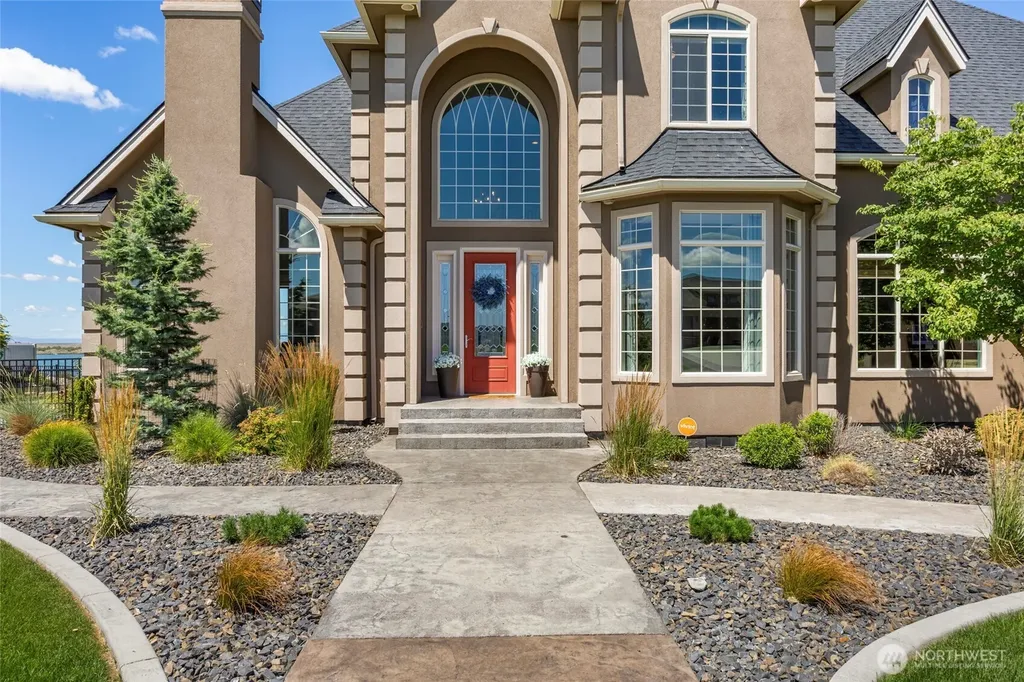 8596 SE Dune Lake Road Moses Lake WA 98837