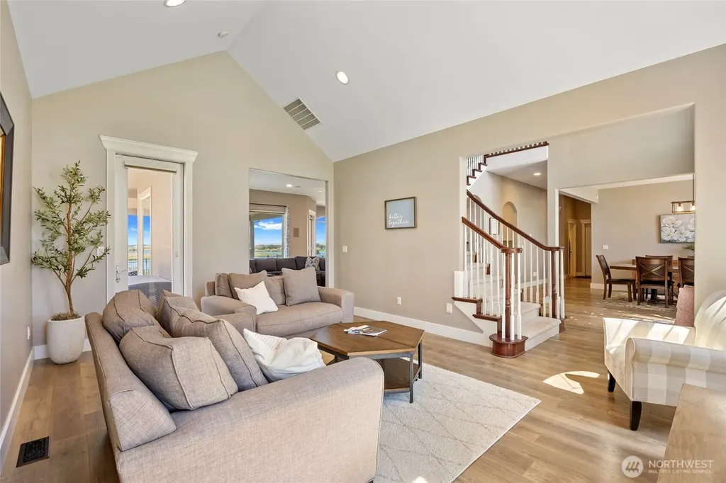 8596 SE Dune Lake Road Moses Lake WA 98837