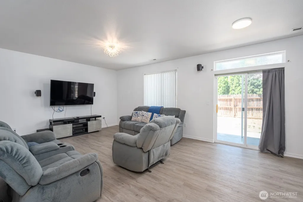 534 N Mississippi Drive Moses Lake WA 98837