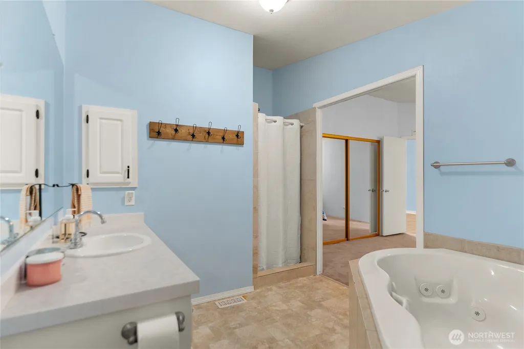 1037 Highway 7 Tonasket WA 98855