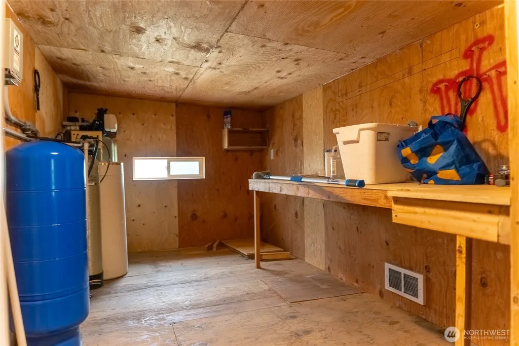 1037 Highway 7 Tonasket WA 98855