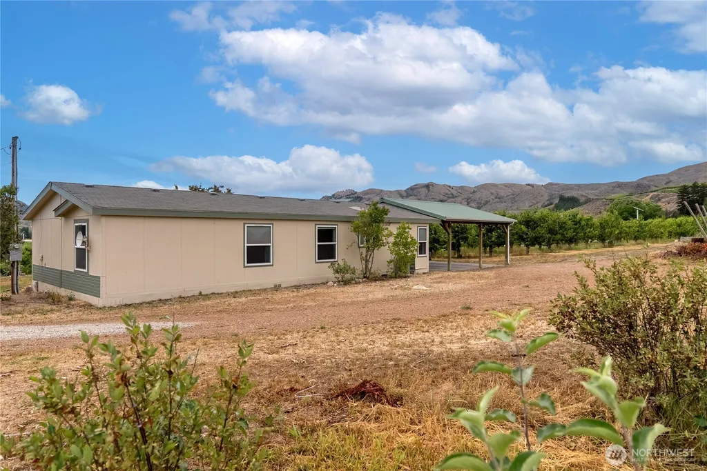 1037 Highway 7 Tonasket WA 98855