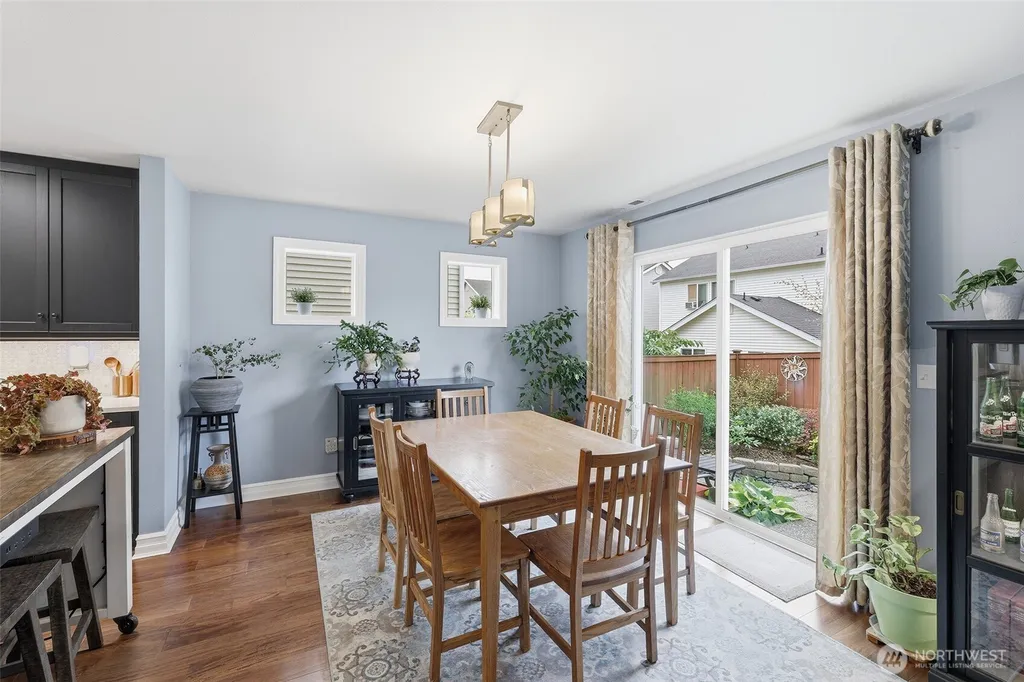 305 Lynnwood Avenue SE Renton WA 98056