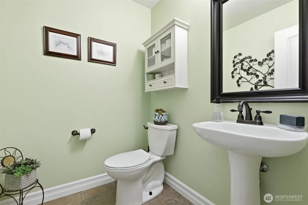 305 Lynnwood Avenue SE Renton WA 98056