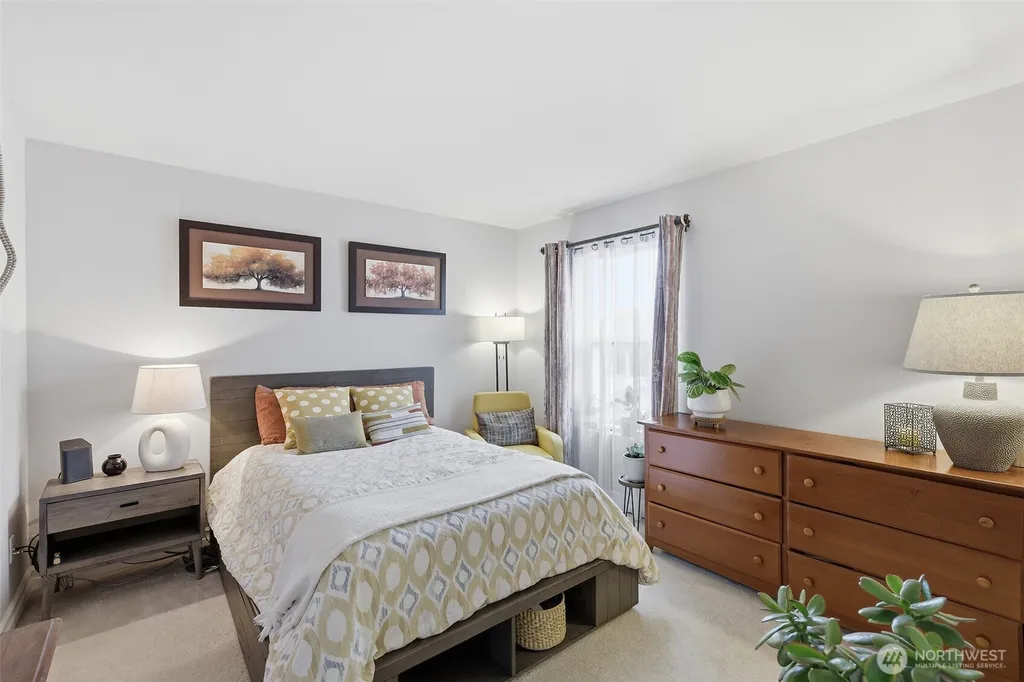 305 Lynnwood Avenue SE Renton WA 98056