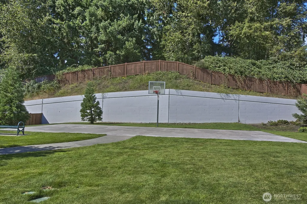 305 Lynnwood Avenue SE Renton WA 98056