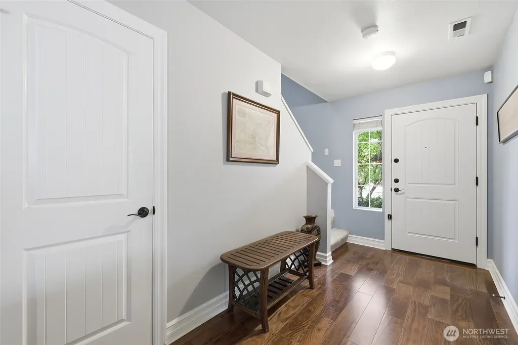 305 Lynnwood Avenue SE Renton WA 98056