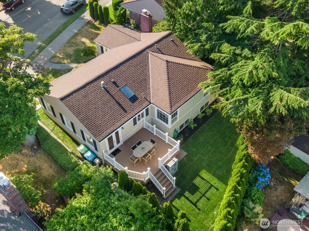 3610 W Viewmont Way W Seattle WA 98199