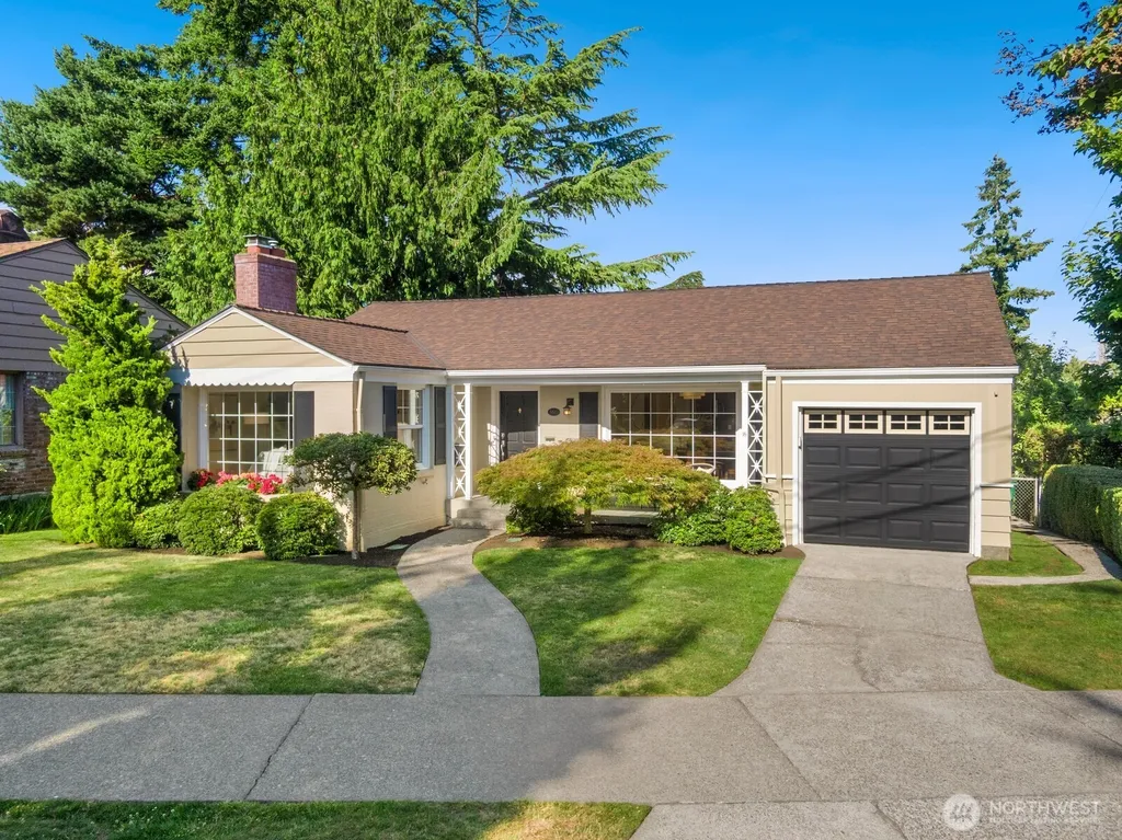 3610 W Viewmont Way W Seattle WA 98199
