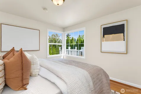 3610 W Viewmont Way W Seattle WA 98199