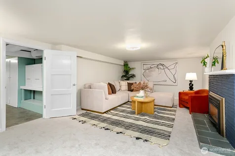 3610 W Viewmont Way W Seattle WA 98199
