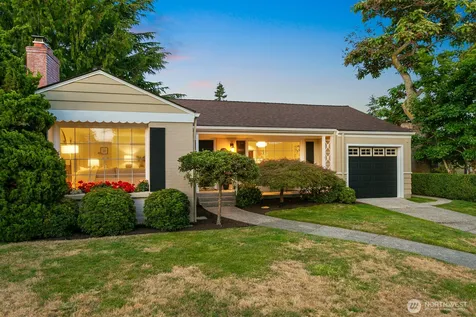 3610 W Viewmont Way W Seattle WA 98199