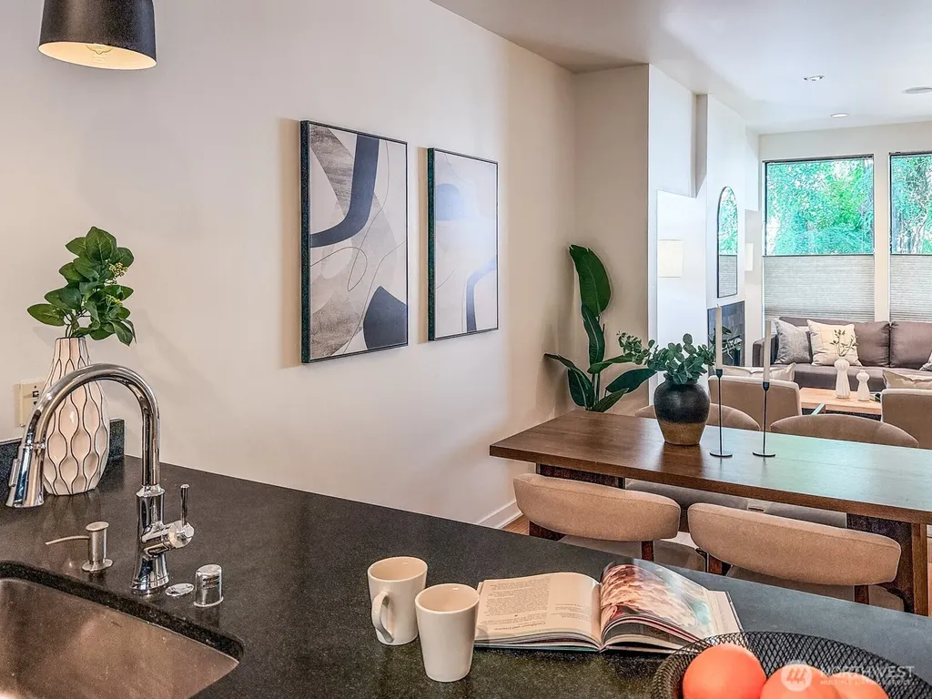 4917 39th Avenue S Seattle WA 98118