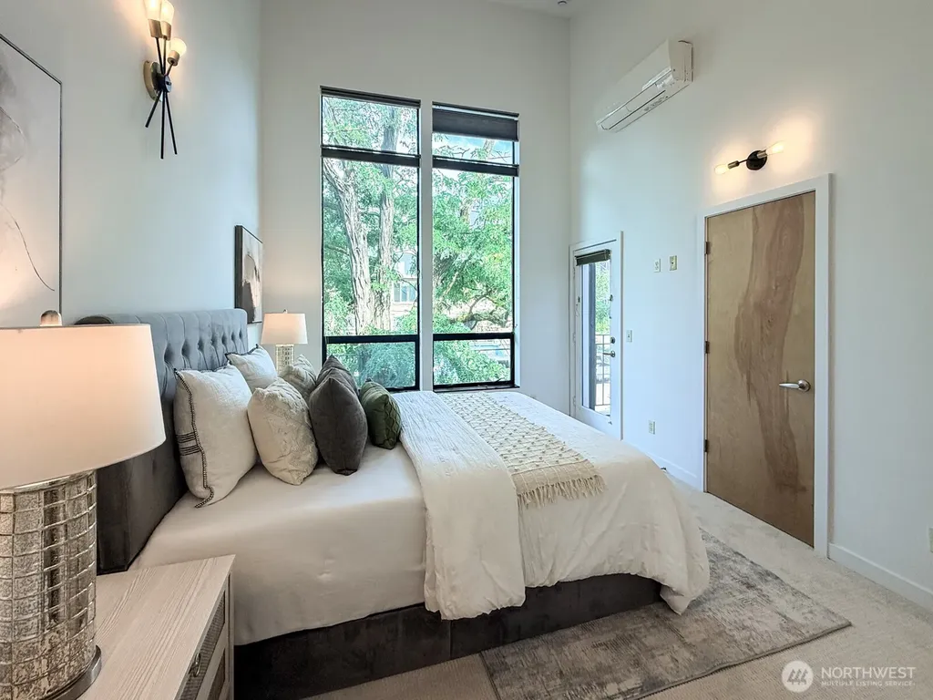 4917 39th Avenue S Seattle WA 98118