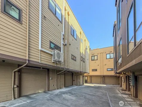 4917 39th Avenue S Seattle WA 98118