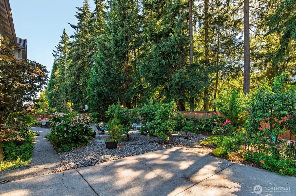 15202 135th Avenue E Puyallup WA 98374