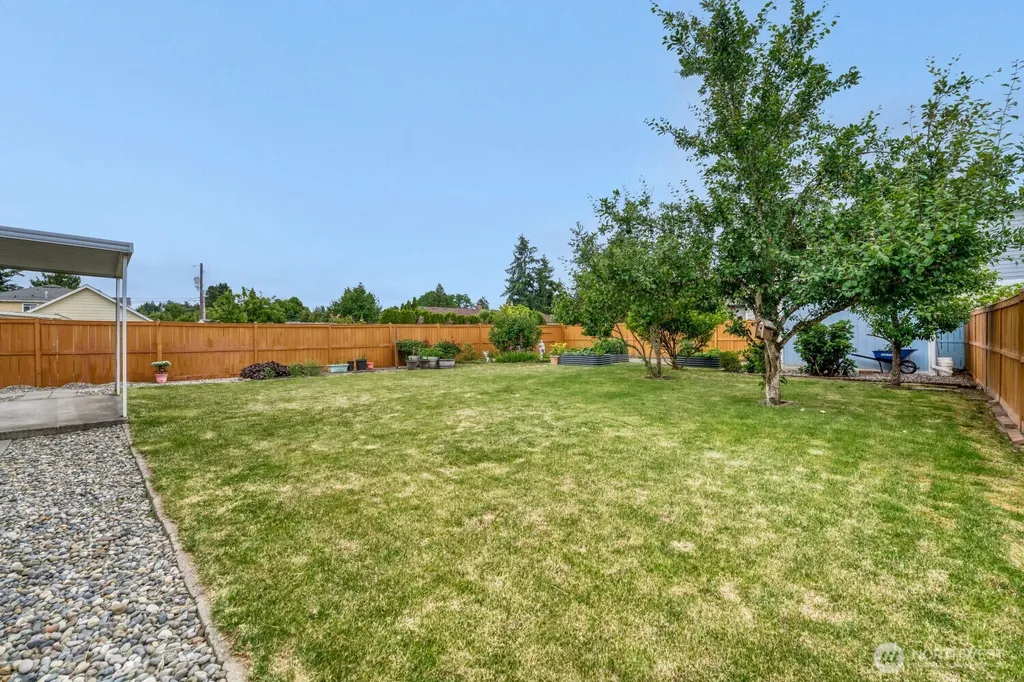 1216 S 80th Street Tacoma WA 98408
