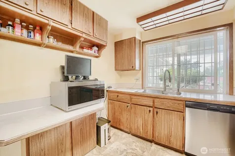 1216 S 80th Street Tacoma WA 98408