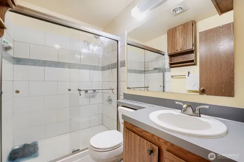 1216 S 80th Street Tacoma WA 98408